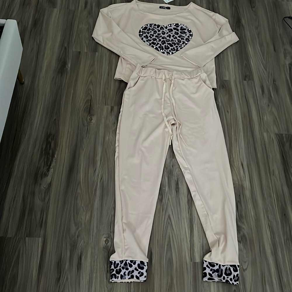 Cozy nighttime set